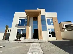 Luxury Villa 5BR + Guest | Pool | parking Car