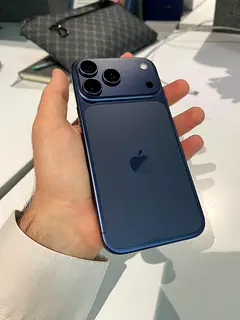iPhone 17 Pro Max 256GB - Only 31 Battery Cycles