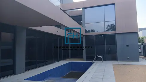 فيلا فاخرة من 5 غرف نوم وسط الغابة | مسبح خاص | طابق أرضي + طابقين | جاهزة للسكن | مجمع روبينيا، مدينة مسار تلال، الشارقة