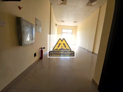تعلن شركة المهندس العقارية عن توافر استوديو بمساحة استثنائية للإيجار السنوي في منطقة الجرف الحيوية، مثالي لمن يبحث عن الفخامة والراحة في بناء جديد ومو