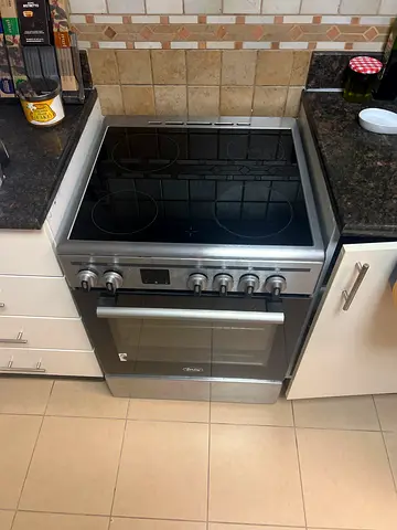 Silver electric ceramic cooker with oven - excellent condition