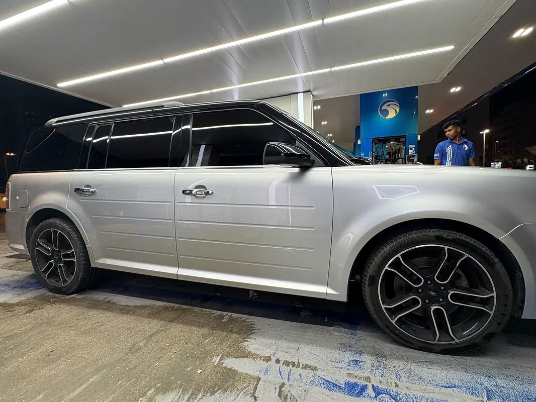 Ford Flex 2015 — photo 1 of 4