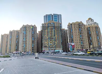 شقة واسعة 3 غرف نوم للبيع في الراشدية 1 – أبراج الخور، عجمان