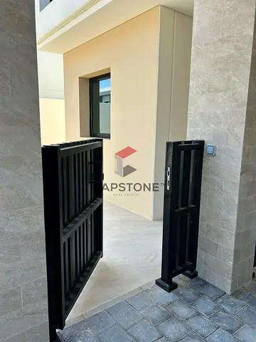 Luxury Layout | End unit | Double row | Hot Price