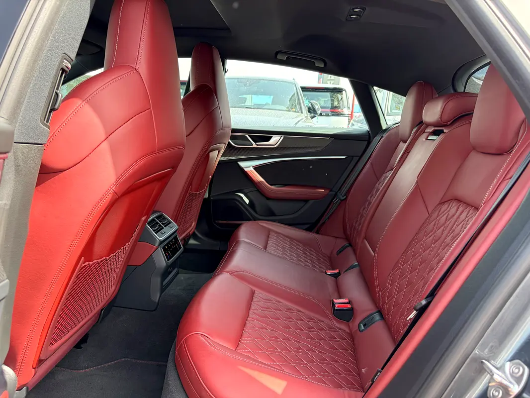 Audi S7 2024