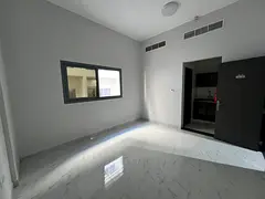 Second tenant, excellent space, separate kitchen, flexible payment options, easy access to Dubai and