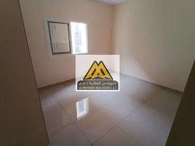 شقة غرفتين وصالة في الحميدية 1 عجمان، 2 حمام، بلكونة، خزائن حائط، تكييف مركزي، مساحة واسعة، 41 ألف سنويًا، 4 دفعات.