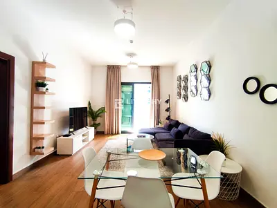 EASY ACCESS | FULLY FURNISHED | BRIGHT UNIT