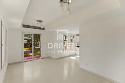 Huge Plot Villa | Lake View | Well-managed