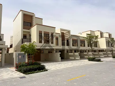 Ready to Move In | 5BR+Maid | Lagoon View