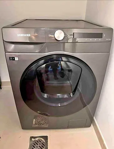 Samsung Latest model wash  dry 2in1 10/7kg for sale Same like New Condition