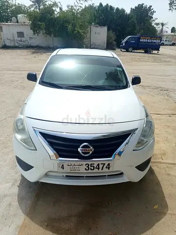 Nissan versa 2015