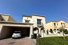 Landscaped | Vacant | Close to Community Pool/Park