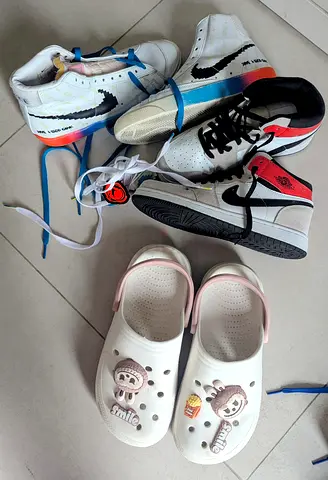 Girls/boys casual/sports shoes