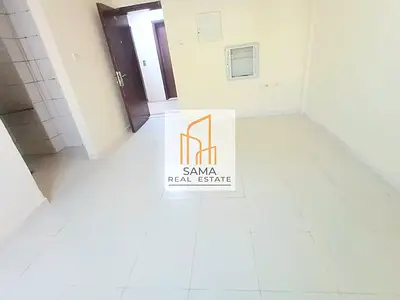 Close kitchen studio available for family Good location central gas family home Muwaileh