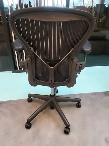 Selling for Herman Miller Areon classic chair size B size and C available