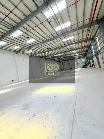 Warehouse 8000 SQFT | Labour Accommodation 8 Studios | 360KW Power | Umm Al Thuoob | Full Lease