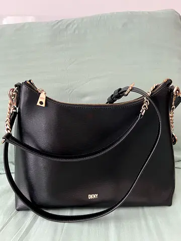 Dkny bag black color