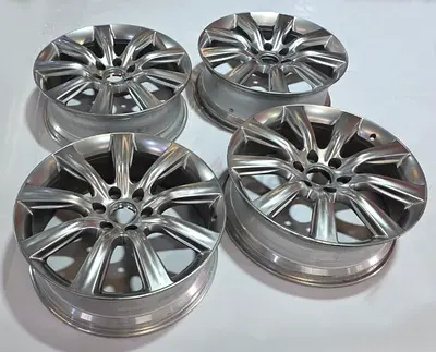 Original 22 inch Wheels for Infiniti / Nissan Patrol