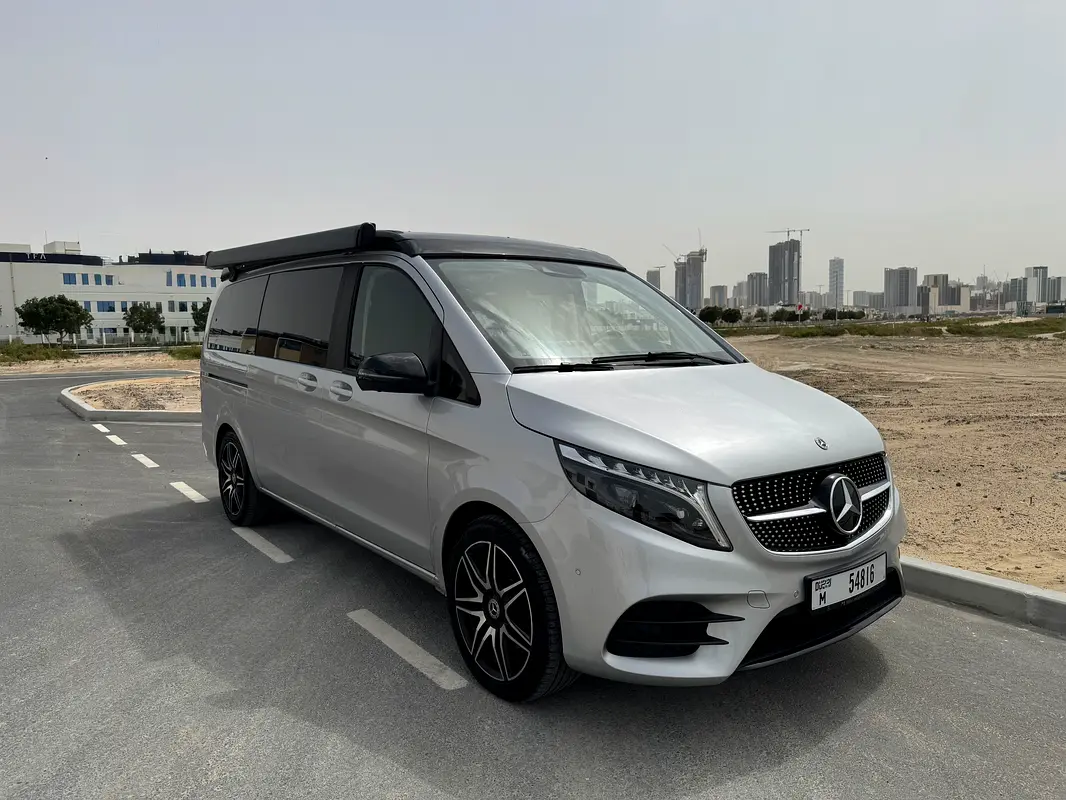 Mercedes-Benz V-Class 2023 — photo 1 of 20