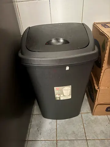 Used large kitchen trash bin / dustbin with lid - grey