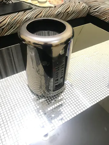 Apple Mac Pro Late 2013 6-Core Xeon | D500 | 16GB RAM | Fully Working | Negotiable