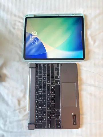 iPad Pro 12.9 inch with keyboard and pencil