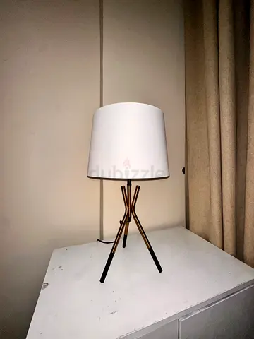 Modern Tripod Table Lamp with White Shade