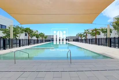 تاون هاوس فاخر 3 غرف نوم + غرفه خادمه | موقع مميز |