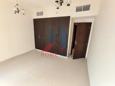 Specious 2BR/ School Zone/ 12 CHQ payment Wardrobes Master bedroom/ Covered Parking