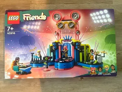 FLASH SALE BRAND NEW LEGO 42616 FRIENDS ROLLER DISCO ARCADE