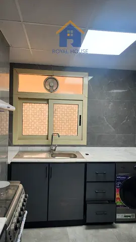 للبيع شقة غرفة وصالة مجددة بالكامل