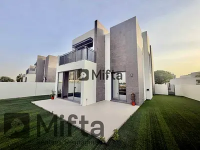 4BR Villa | Golf Community | Vacant Ready to Move