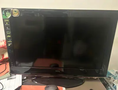 TCL 32-inch Flat Panel TV - Good Working Condition