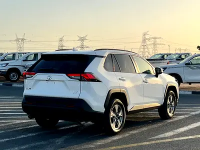 صورة 8 لـ 2025 Toyota RAV 4
