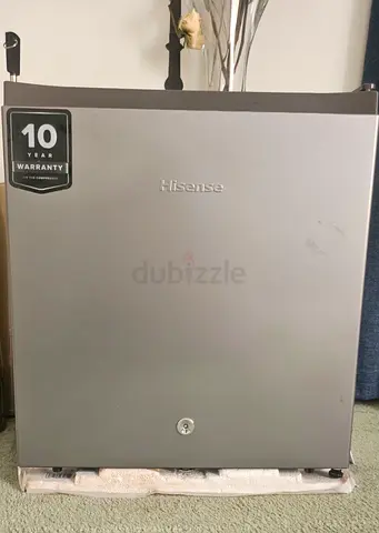 Hisense Compact Refrigerator - Silver, Good Condition