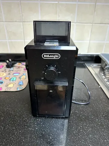 DeLonghi Electric Coffee Grinder - Black - used only few times