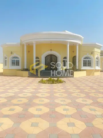 فيلا فاخرة للبيع في النوف | 3 غرف نوم + غرفة خادمة | سعر مناسب