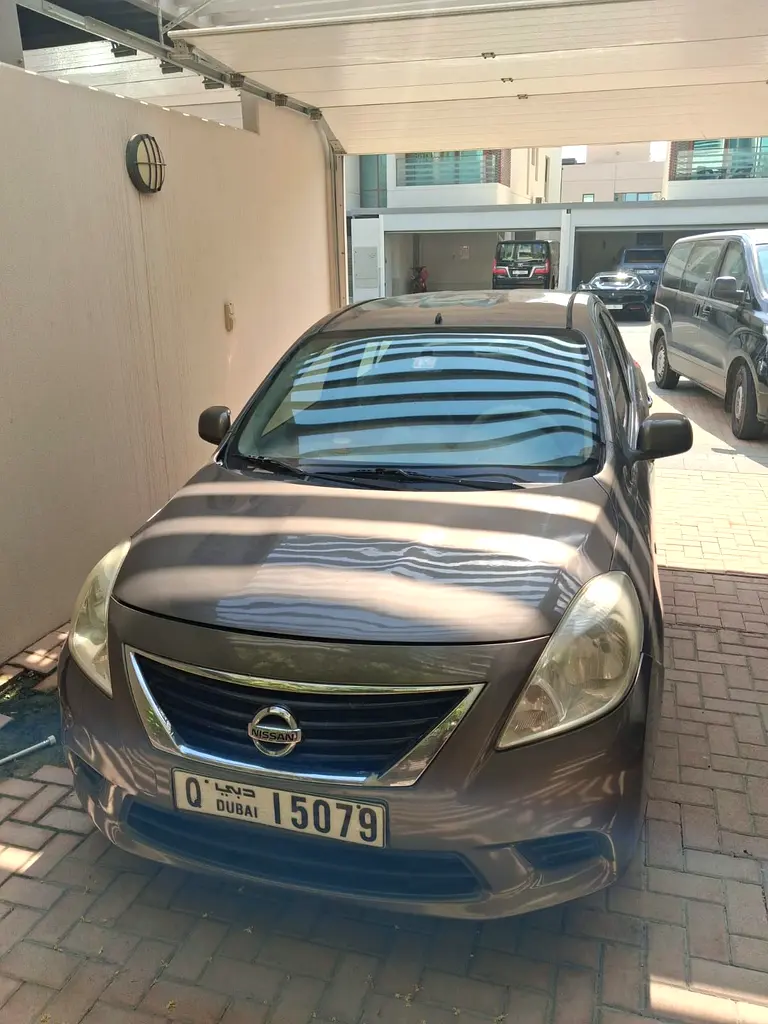 Nissan Sunny 2014 — photo 1 of 6