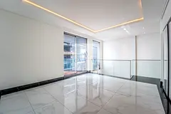 Spacious Layout | 1BR Duplex | Jacuzzi