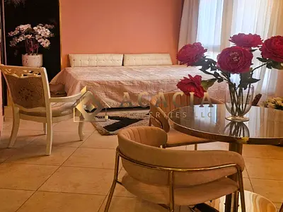 Fully Furnished V Shape Studio I Well Maintained