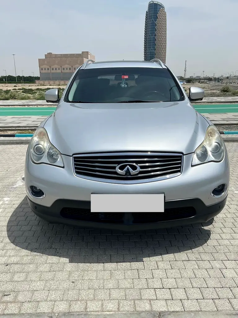 Infiniti QX50 2015 — photo 1 of 18