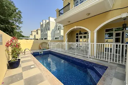 5 Beds | Pool + Basement | Stunning Bright Villa