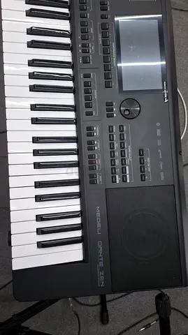 Medeli Dante Zen Portable Keyboard with Built-in Speakers