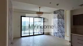 SPACIOUS LAYOUT | UPGRADED | READY TO MOVE | PARK VIEW