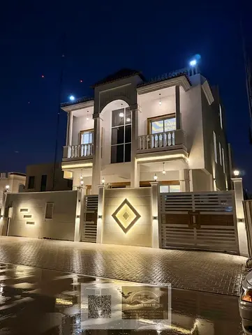 فيلا فاخرة 5 غرف بالحليو مع رووف وجلسة خارجية