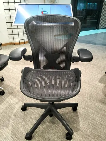 Ergonomic Office Chair (Aeron-style) - Good Condition