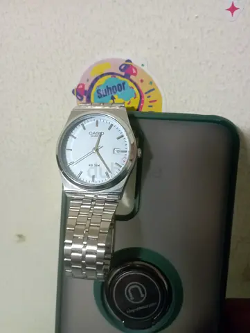 Casio stainless steel mens wristwatch - classic silver dial