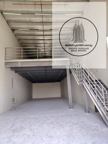 مستودع 3240 قدم ميزانين 3 فاز 20 KVA صناعية عجمان 1