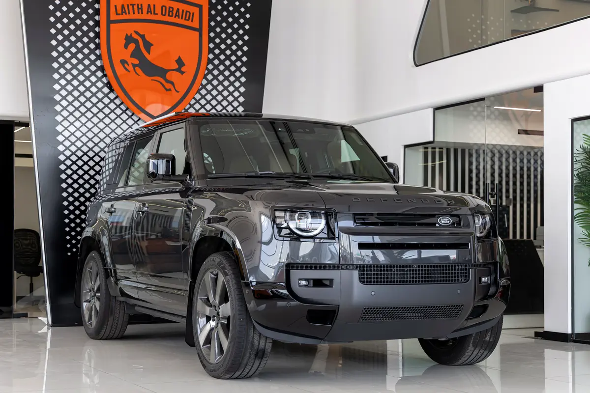 Land Rover Defender 2026 — photo 1 of 20